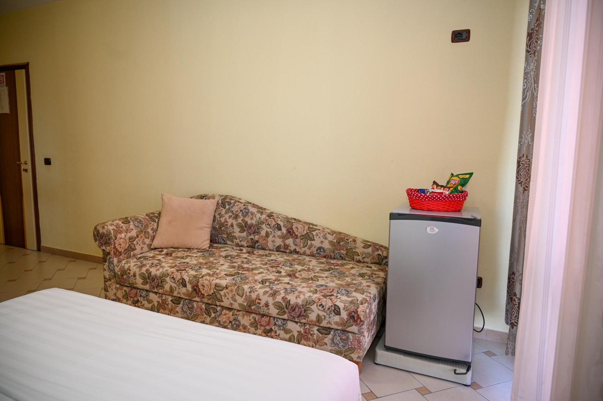 Hotel Vila Emes Durres Phòng bức ảnh