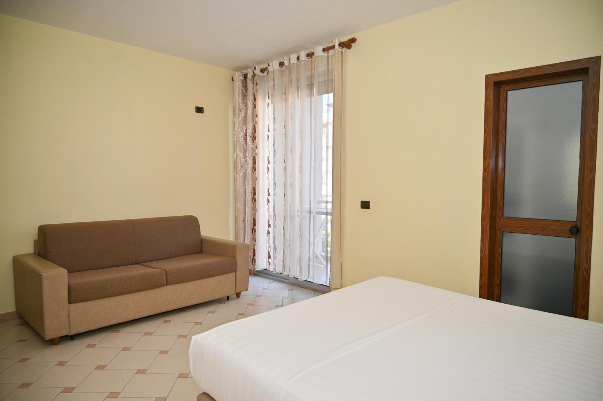 Hotel Vila Emes Durres Phòng bức ảnh