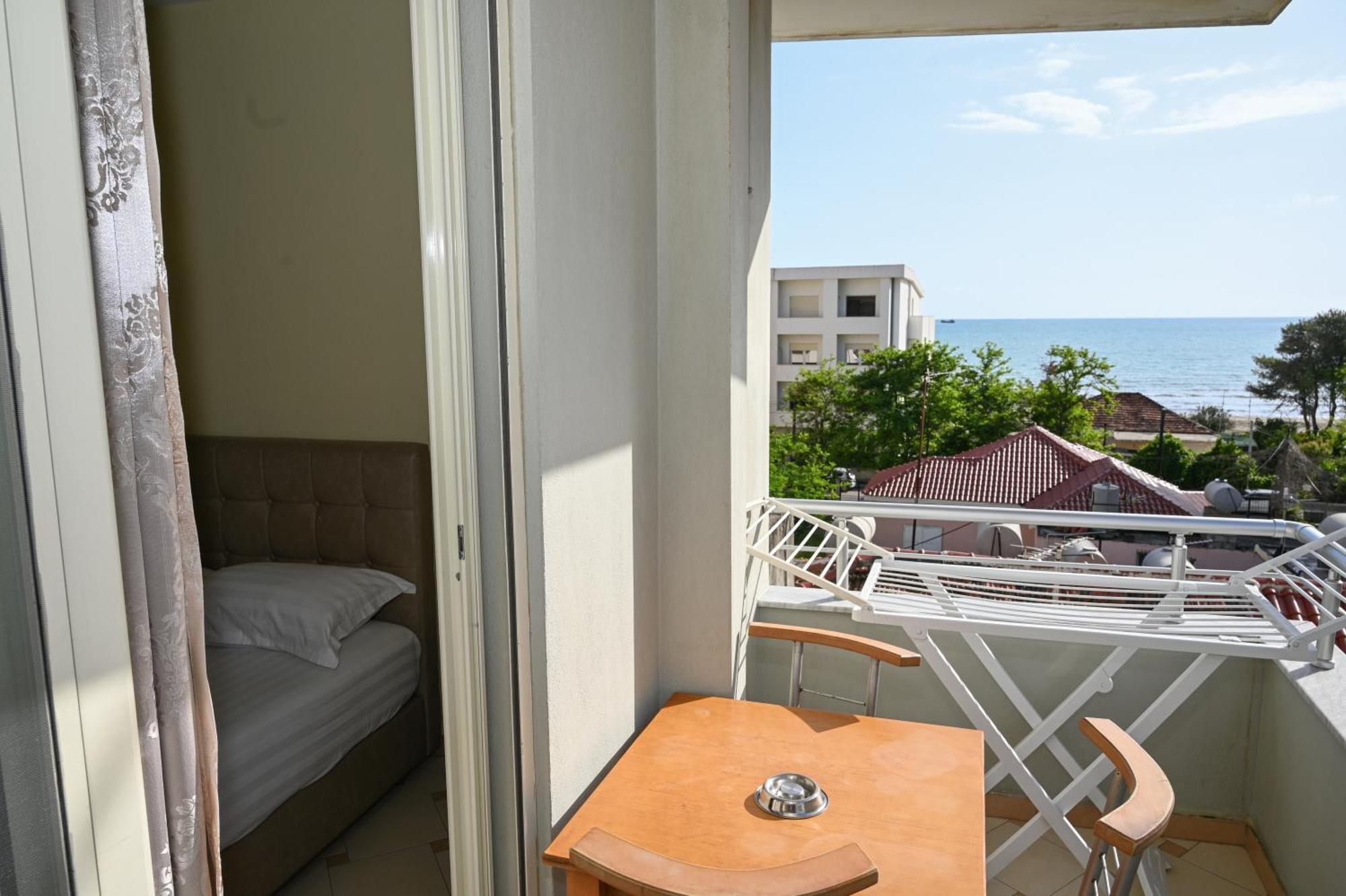 Hotel Vila Emes Durres Phòng bức ảnh