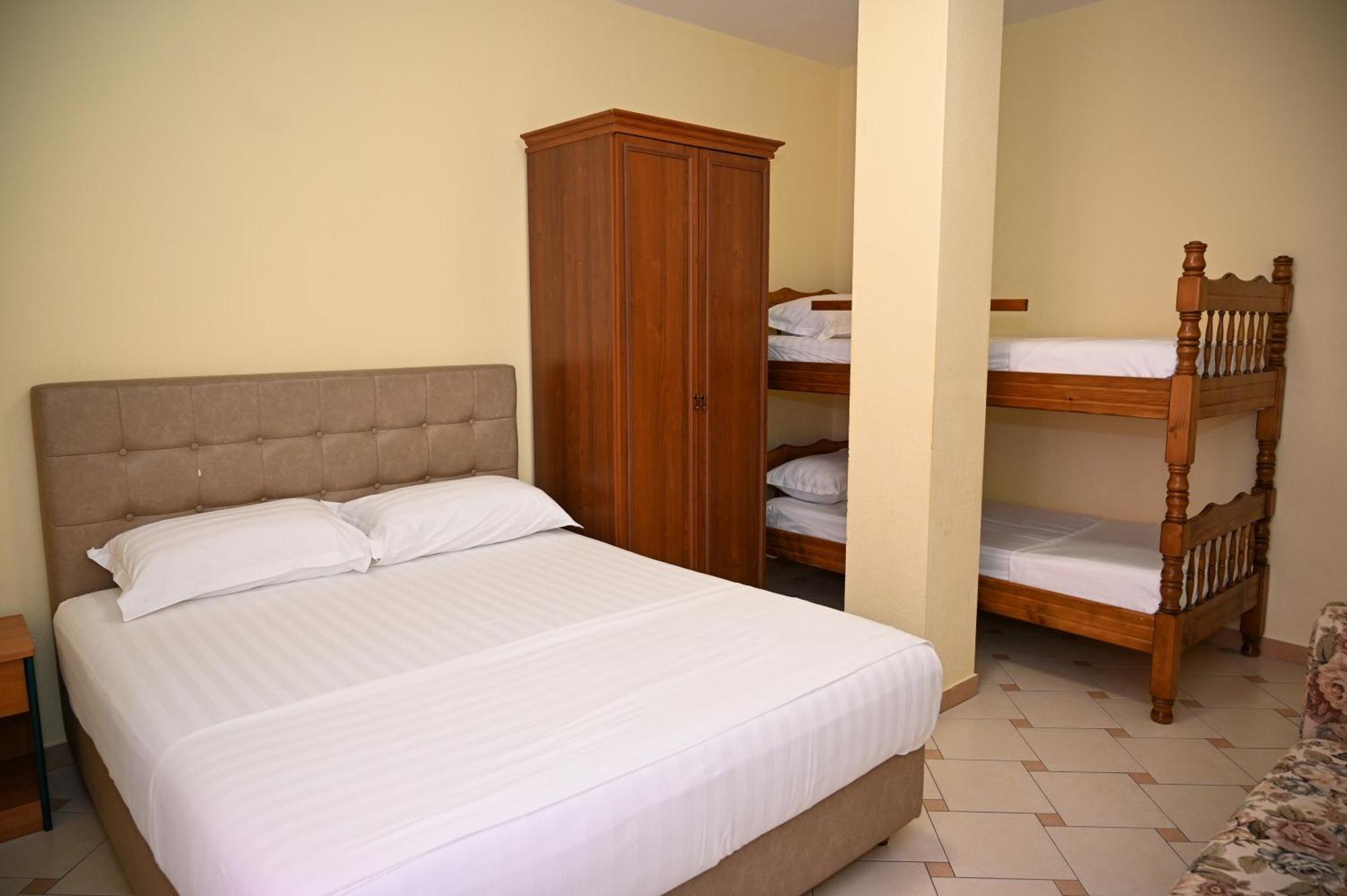 Hotel Vila Emes Durres Ngoại thất bức ảnh