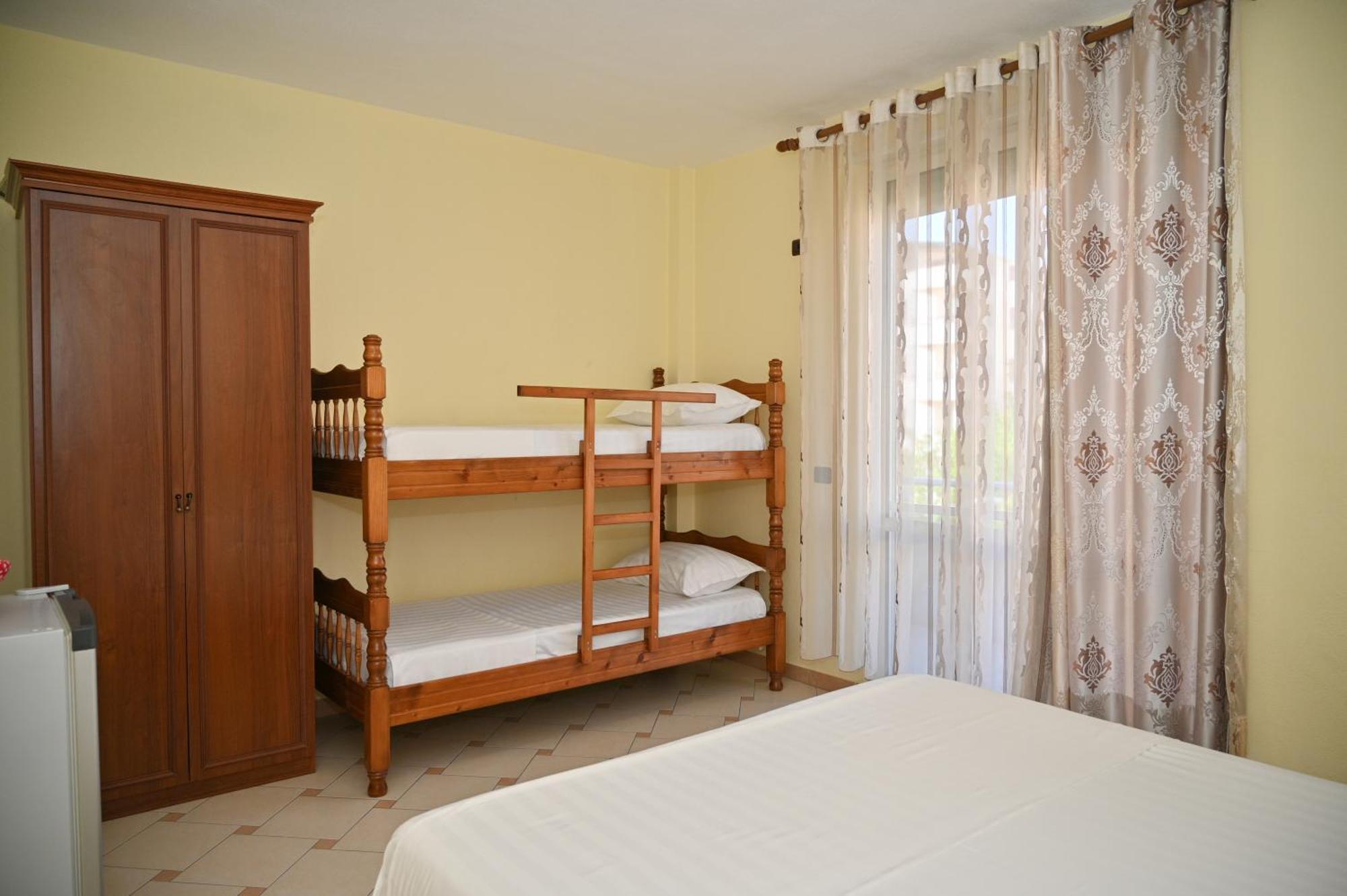 Hotel Vila Emes Durres Phòng bức ảnh