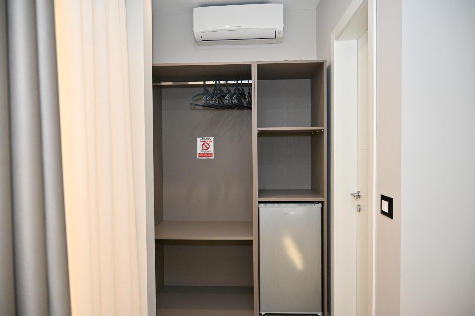Hotel Vila Emes Durres Ngoại thất bức ảnh